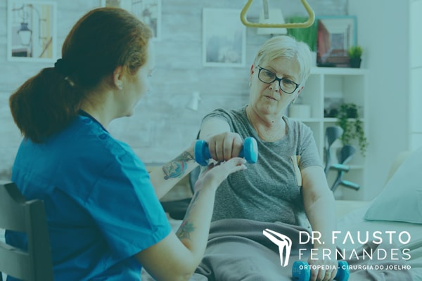 Reabilitação com fisioterapia